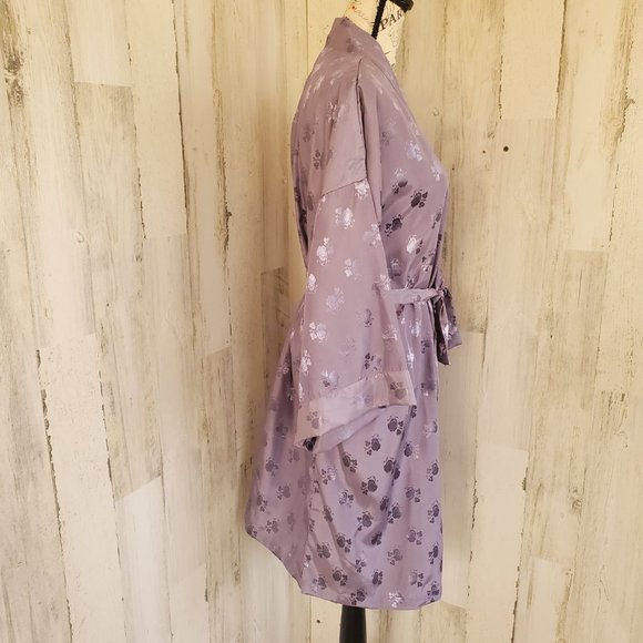 NWT  LA FLEUR EXCLUSIVE LIGHT WEIGHT SATIN KIMONO FLORAL ROBE COVER UP - Picture 4 of 9